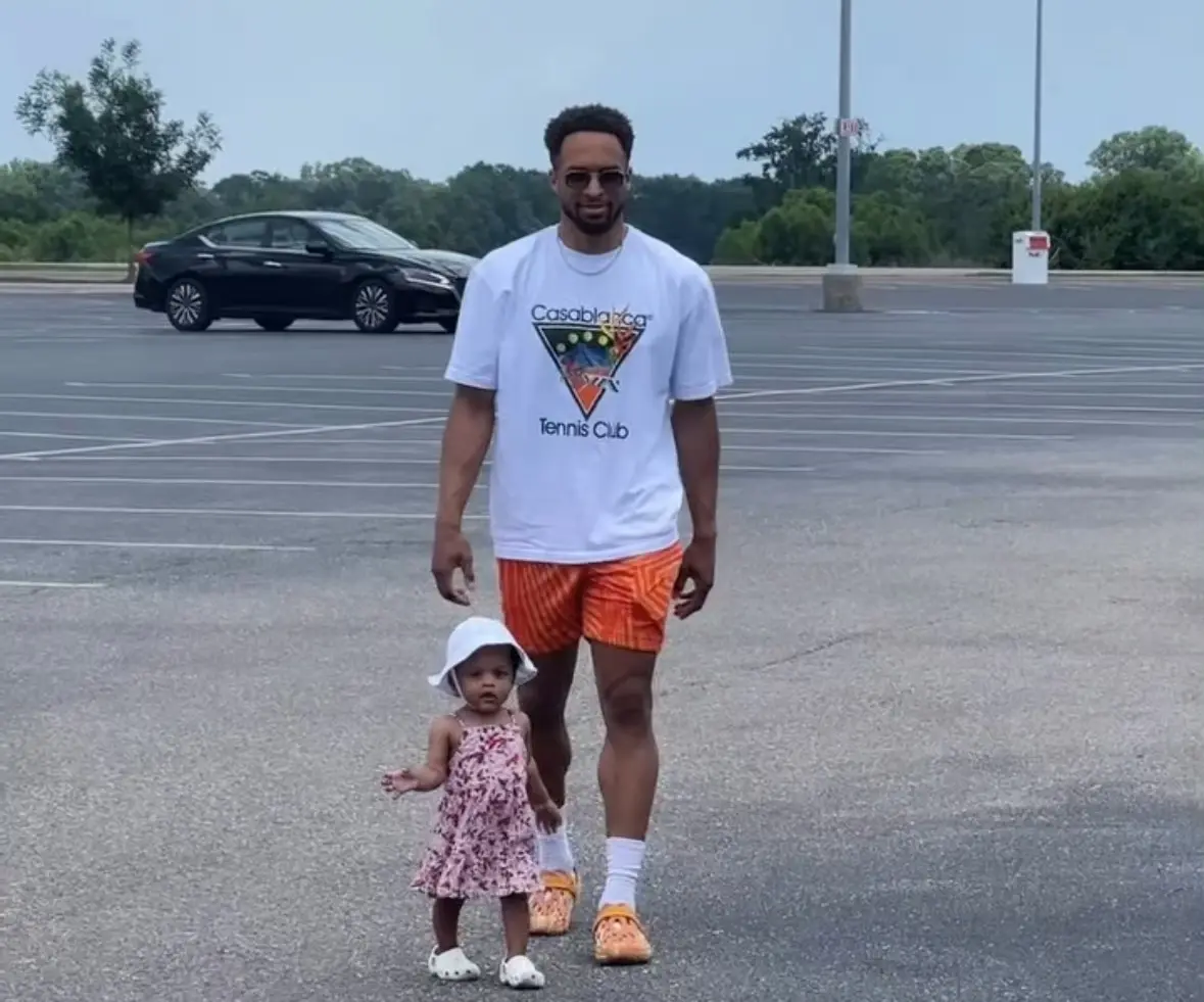 MNuzr, img MNuzr, img