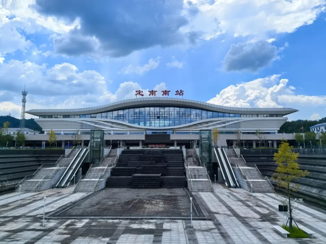 中乙职业联, 支撑