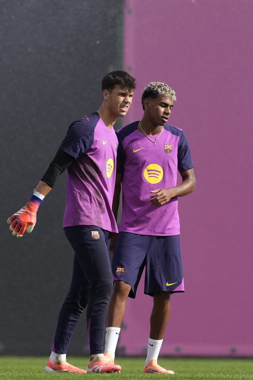 新华社, https 新华社, https