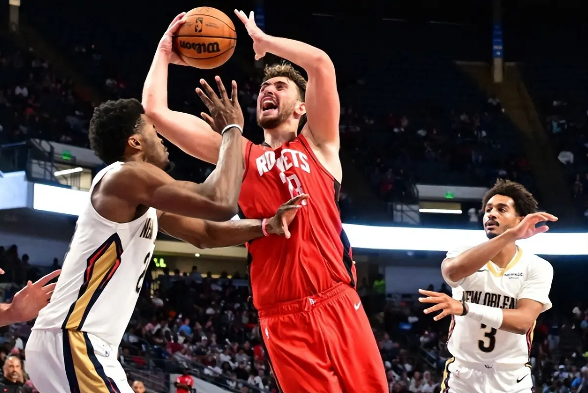 一名合格的, AA 一名合格的, AA